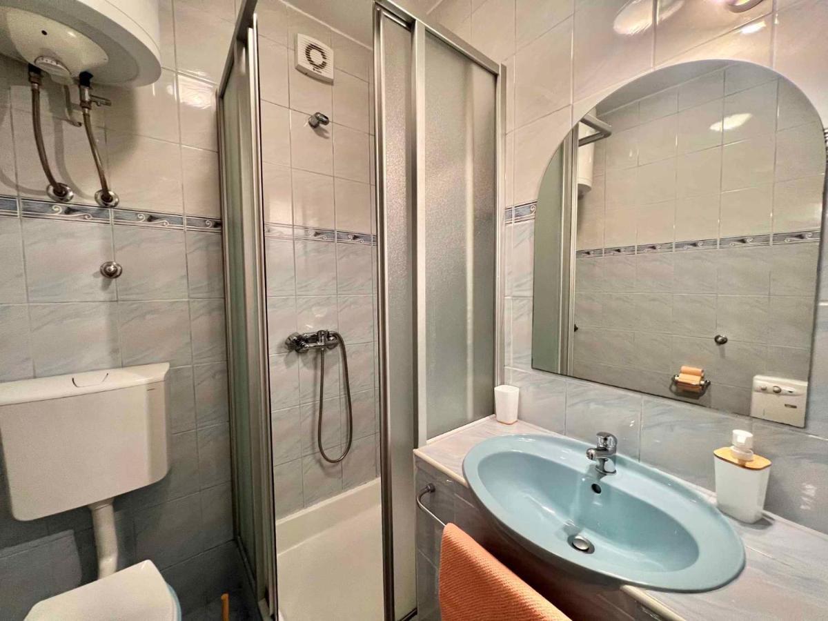 Apartments In Dramalj 45034 Luaran gambar